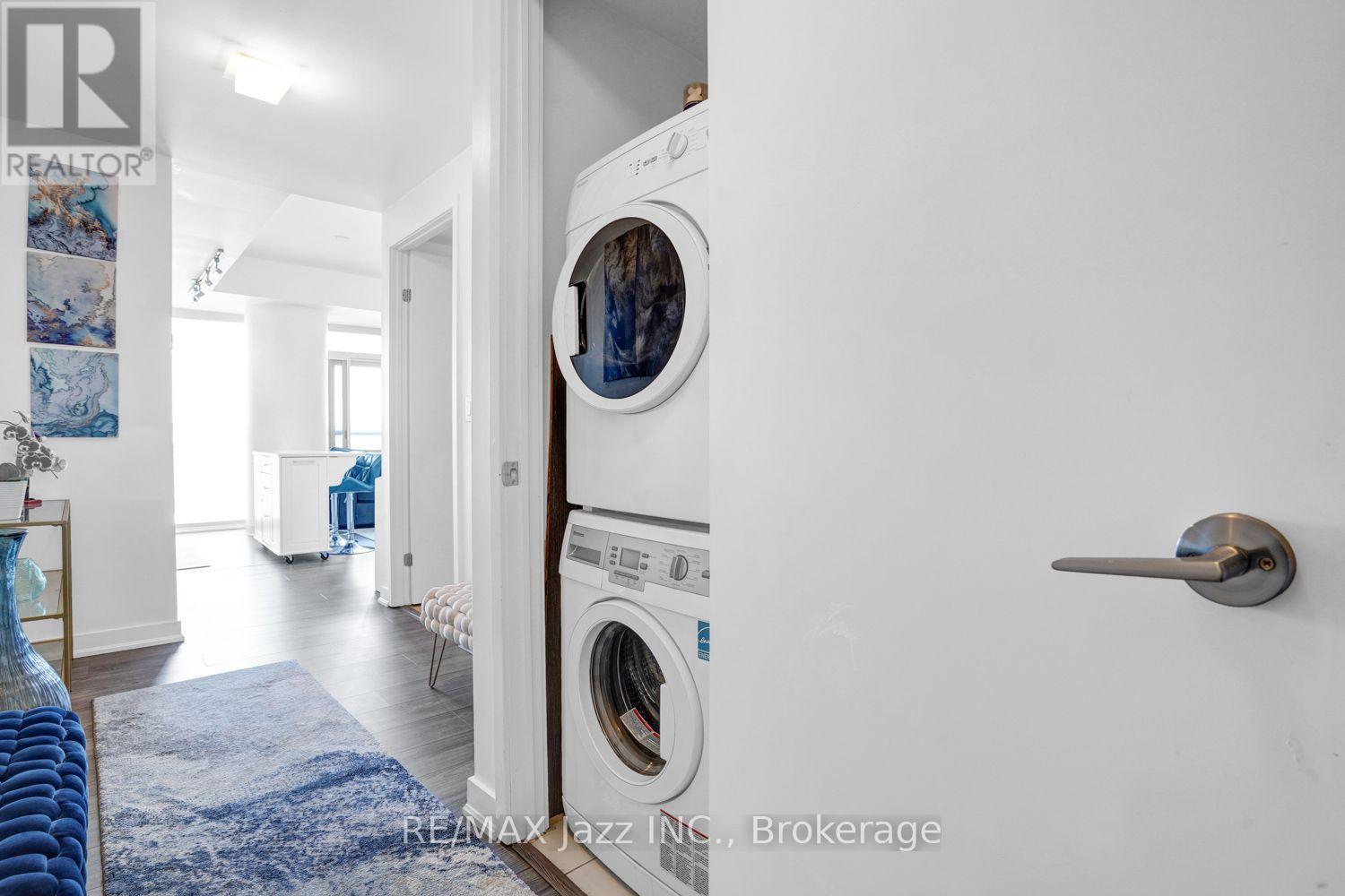 3808 - 14 York Street, Toronto (Waterfront Communities), Ontario  M5J 0B1 - Photo 11 - C14125996