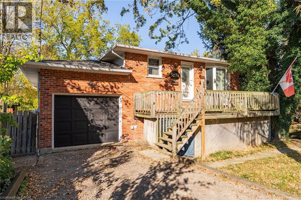 5039 Albert Street, Beamsville, Ontario  L0R 1B0 - Photo 2 - 40873853