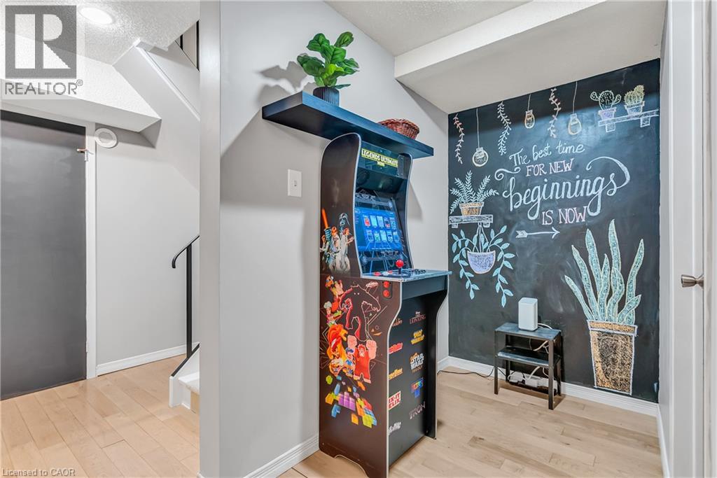232 Kingswood Drive Unit# 5, Kitchener, Ontario  N2E 2K2 - Photo 32 - 40874615