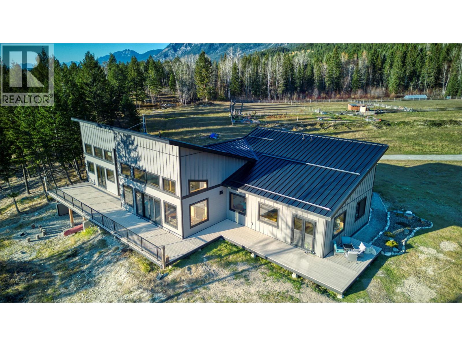 6211 Bugaboo Drive, Radium Hot Springs, British Columbia  V0A 1E0 - Photo 6 - 10403390