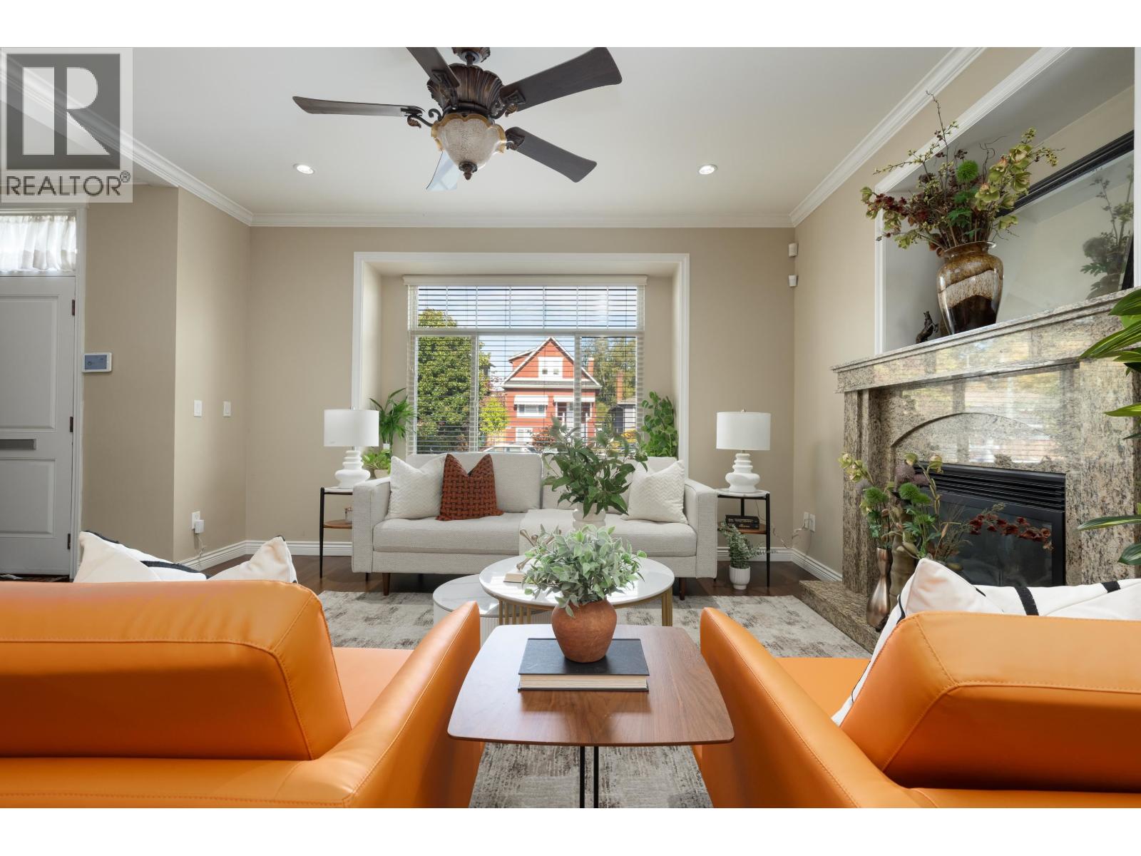 36 E 54 Avenue, Vancouver, British Columbia  V5X 1N4 - Photo 3 - R3179343