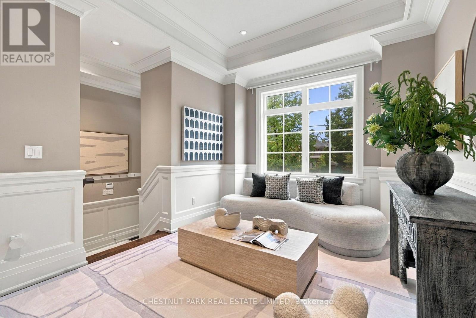 358 Elm Road, Toronto, Ontario  M5M 3V6 - Photo 3 - C14126118