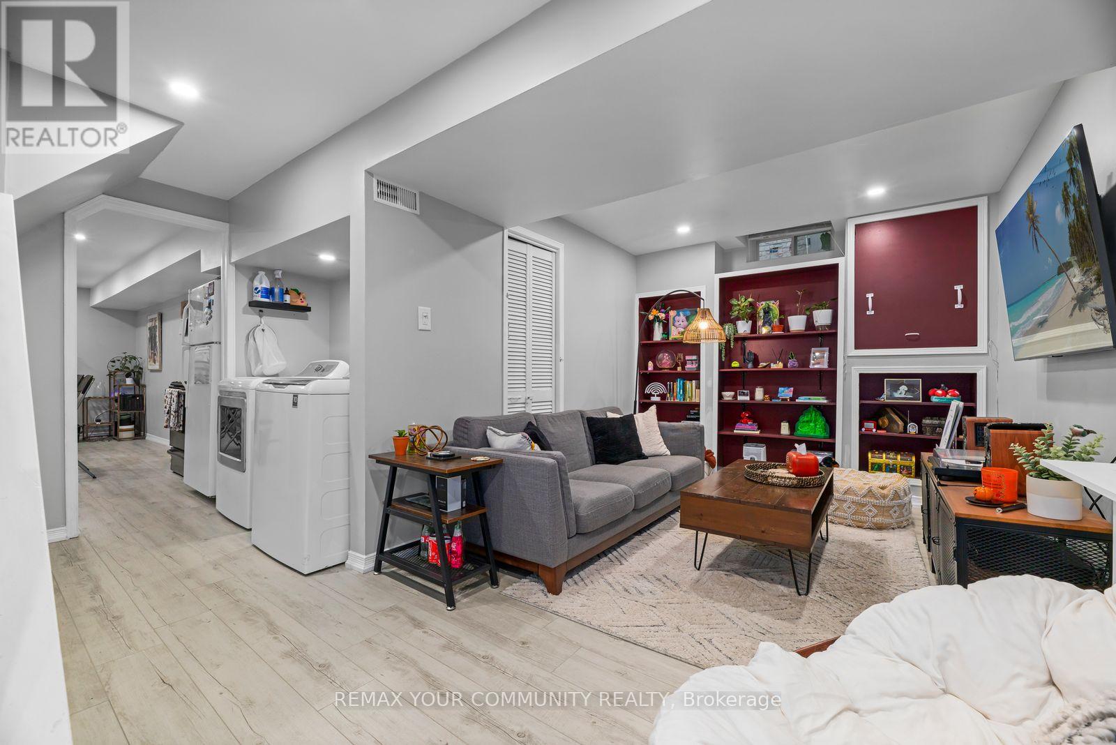 2382 Annan Woods Drive, Pickering, Ontario  L1X 2K7 - Photo 18 - E14126148