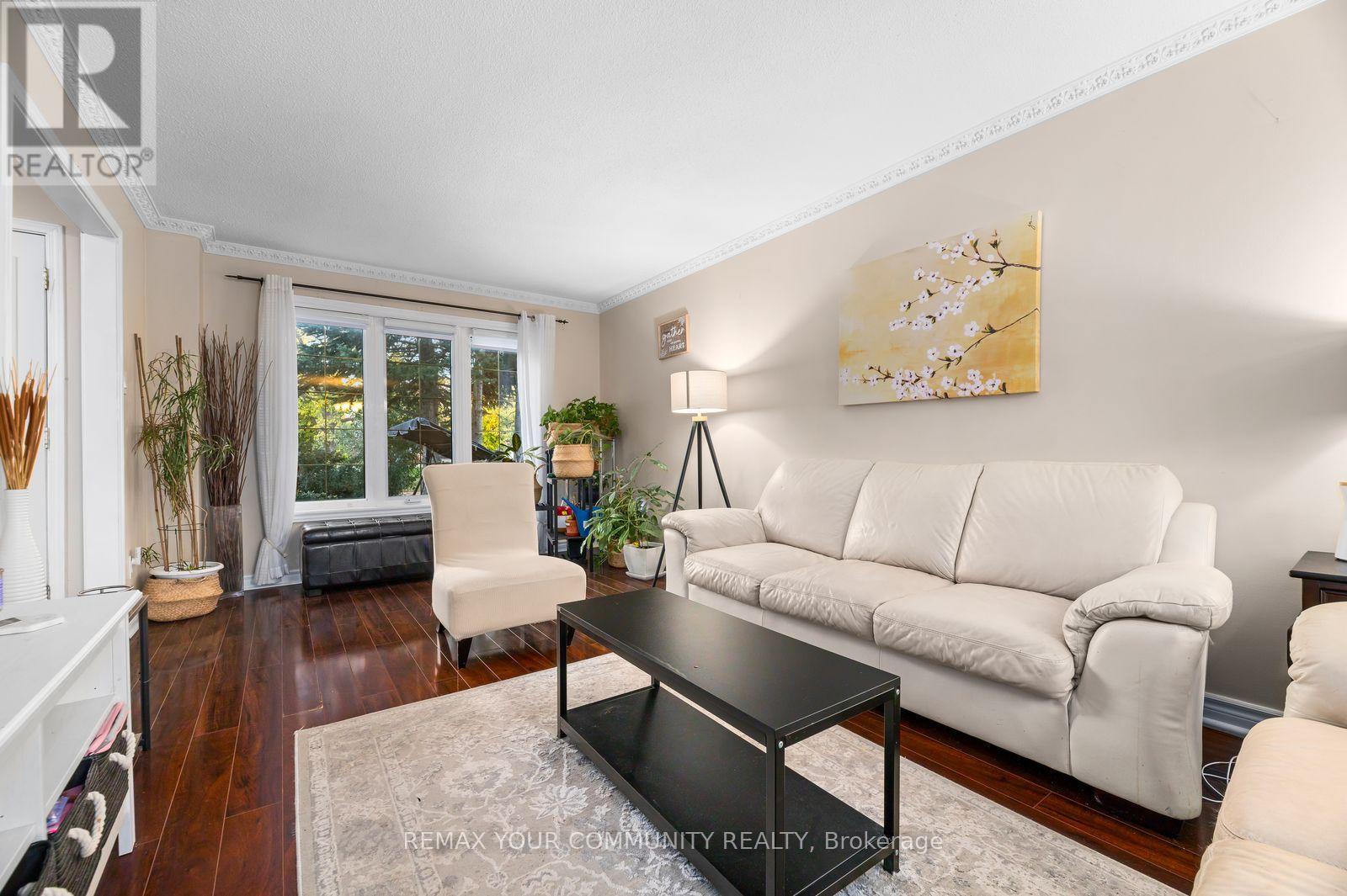 2382 Annan Woods Drive, Pickering, Ontario  L1X 2K7 - Photo 4 - E14126148
