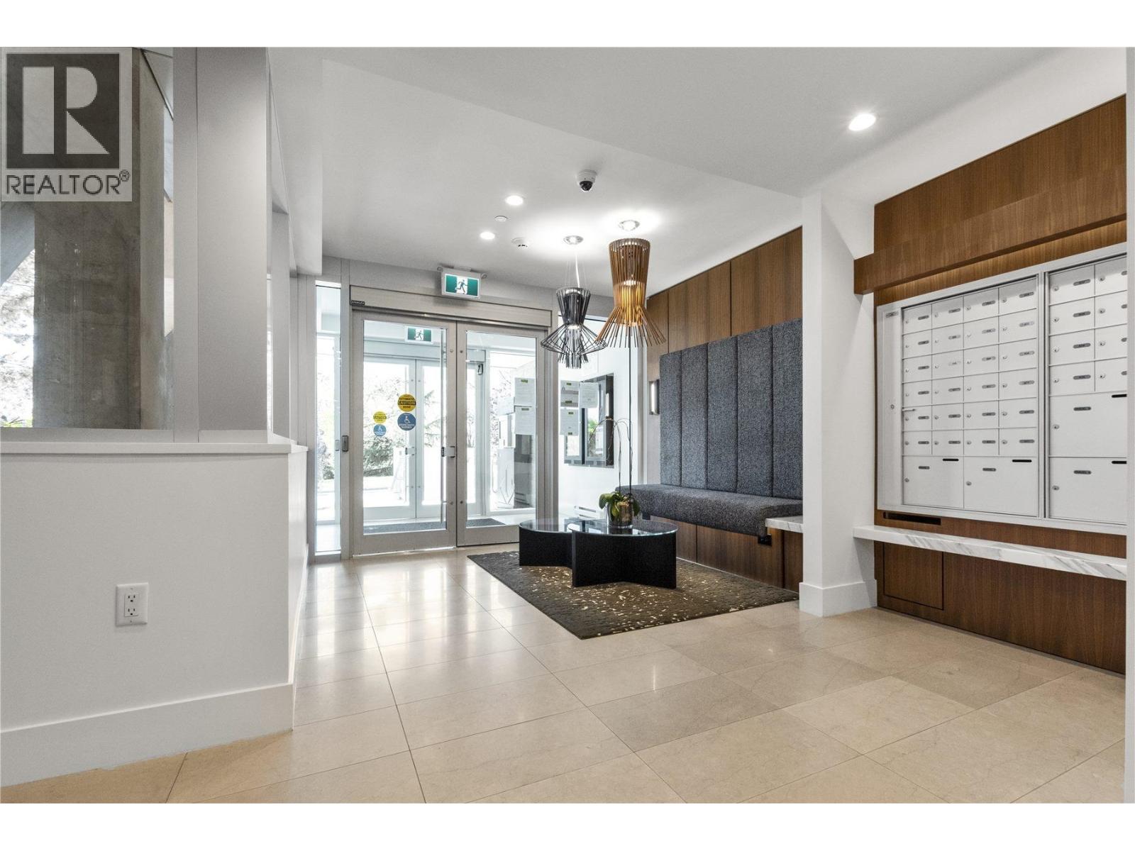 301 389 W 59th Avenue, Vancouver, British Columbia  V5X 0J4 - Photo 2 - R3179081