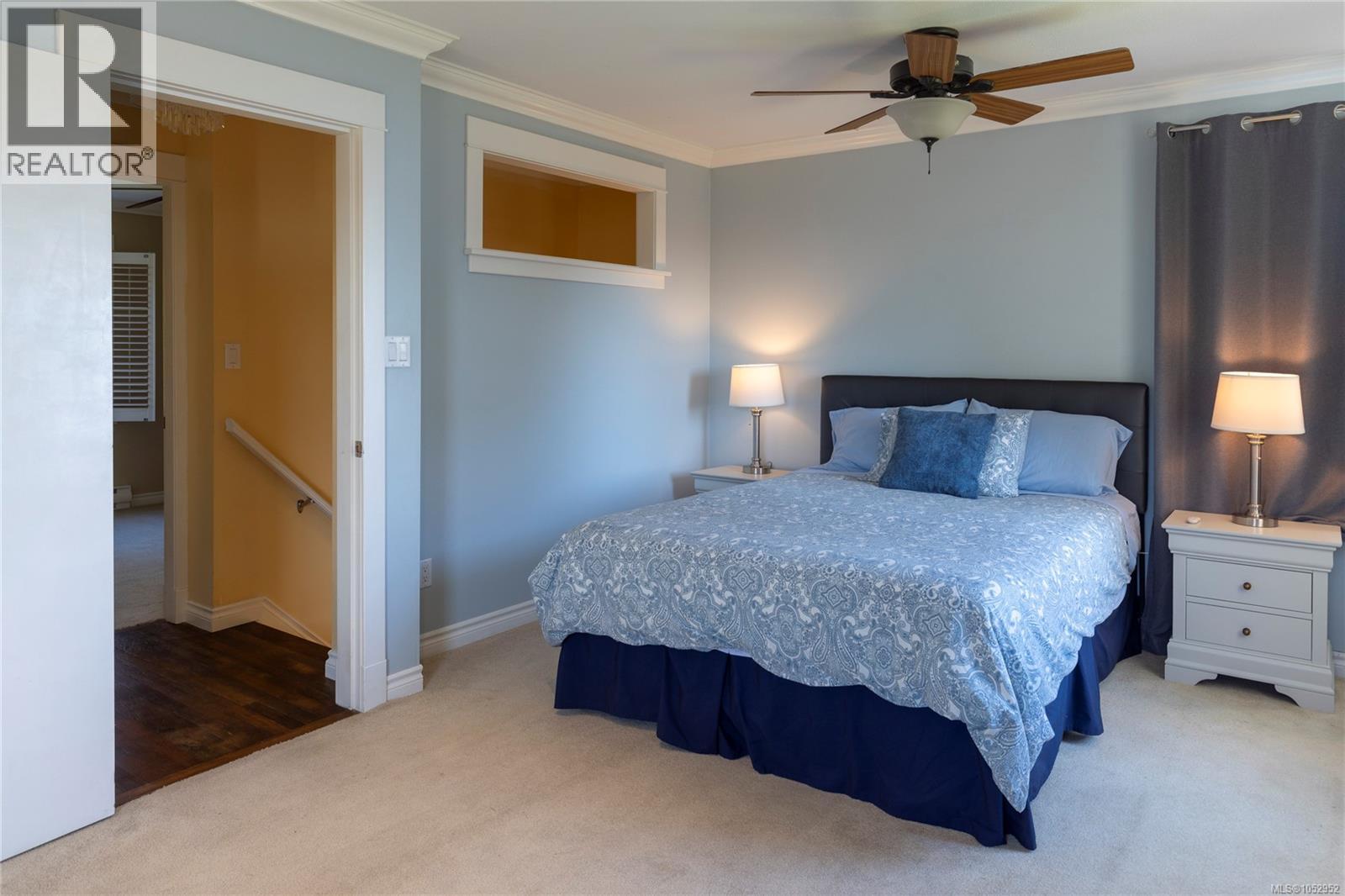 218 Beach Dr