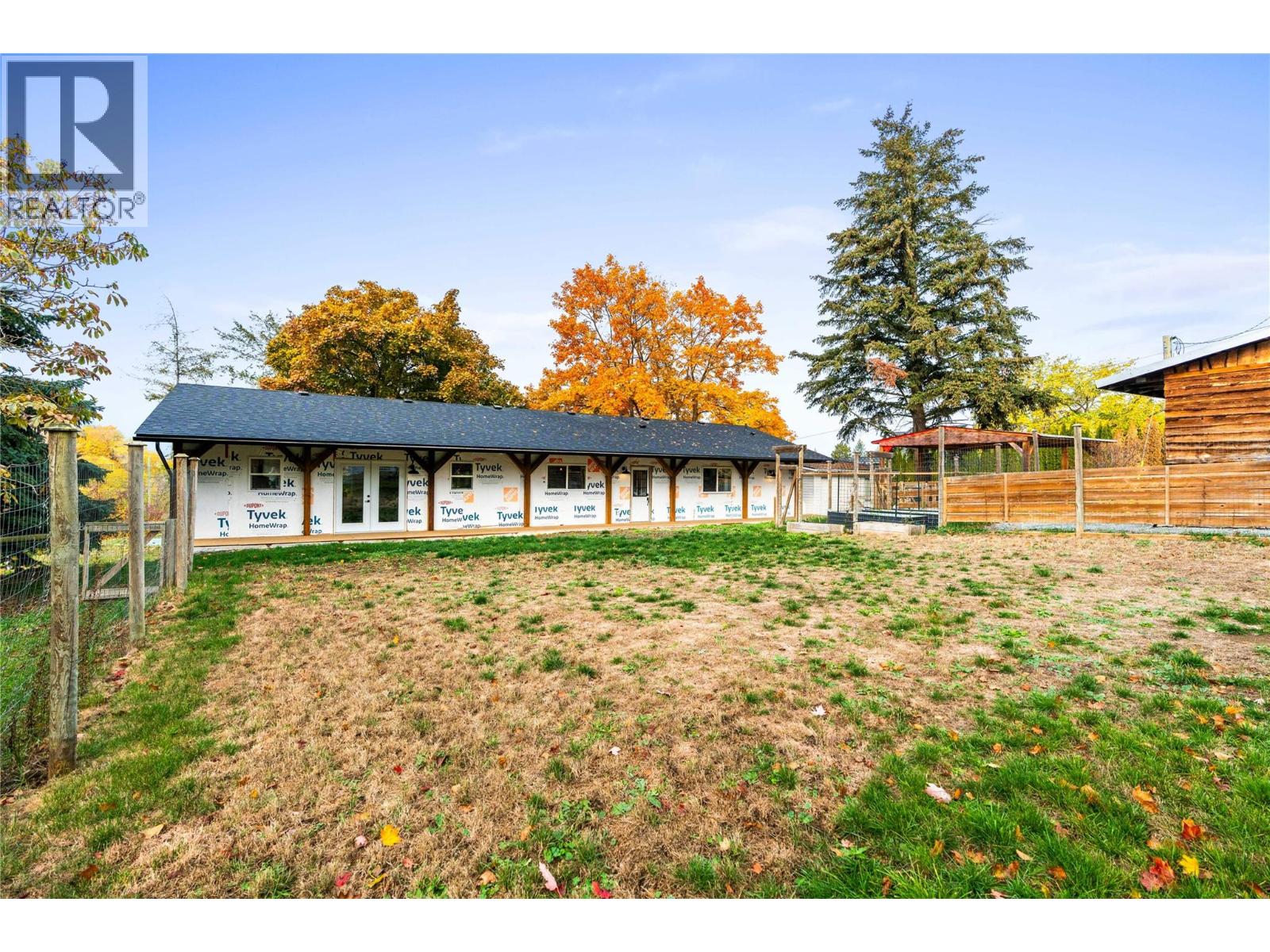 6459 L & A Road, Vernon, British Columbia  V1B 3T8 - Photo 41 - 10404721
