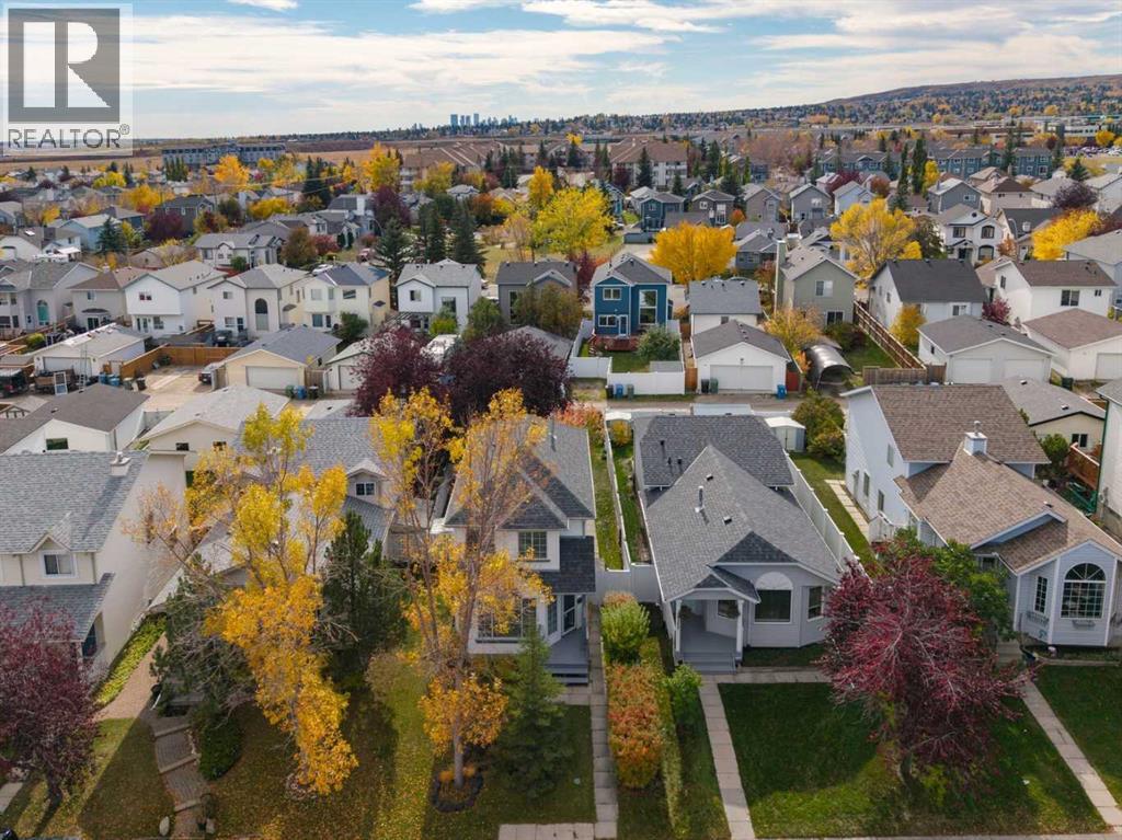 172 Harvest Gold Heights NE
