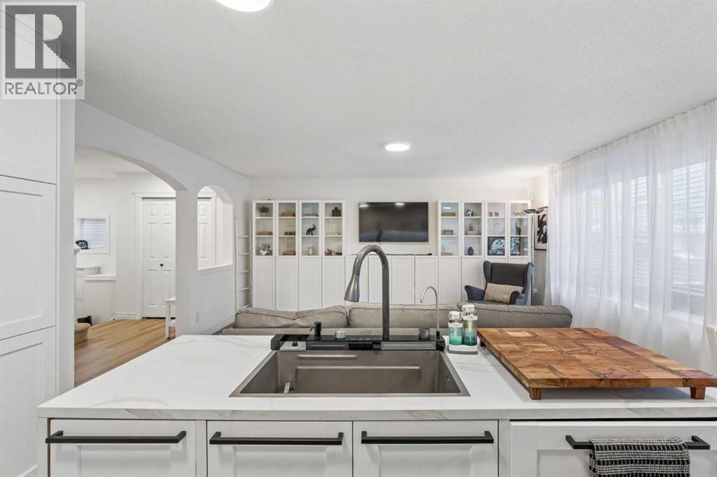 89 Crystalridge Close