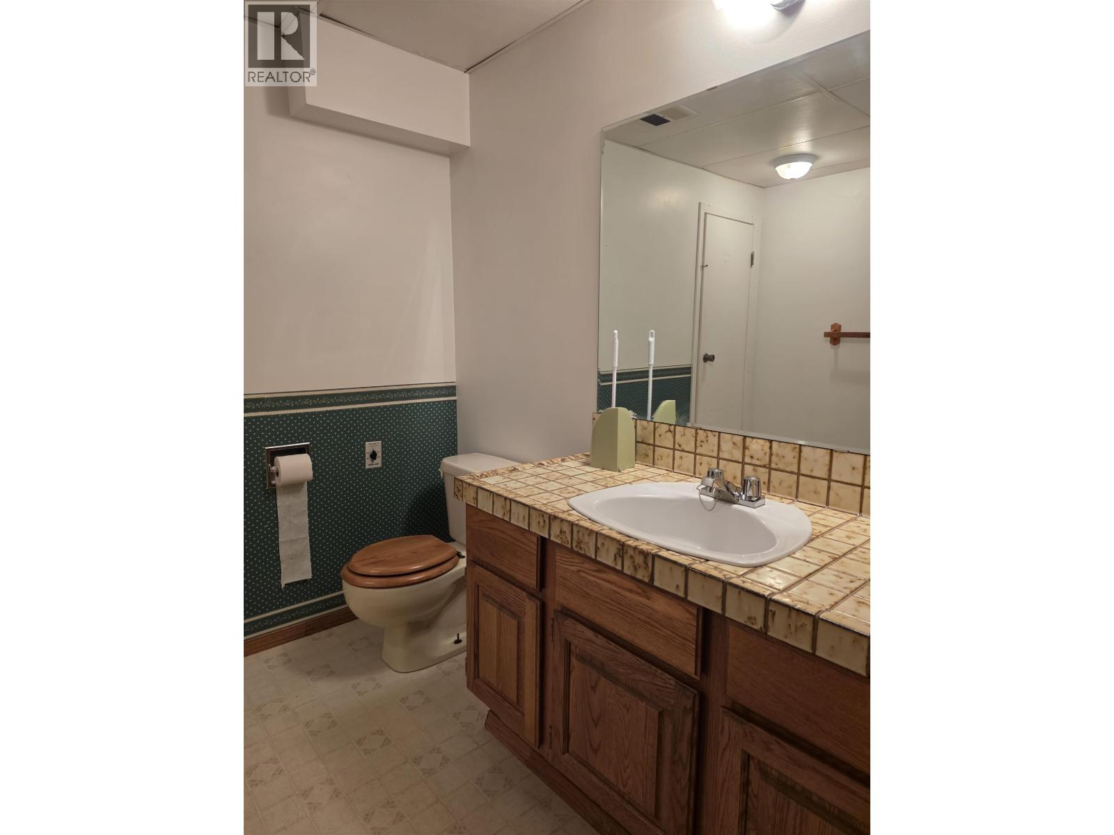 1940 Nadina Place, Houston, British Columbia  V0J 1Z0 - Photo 16 - R3179373