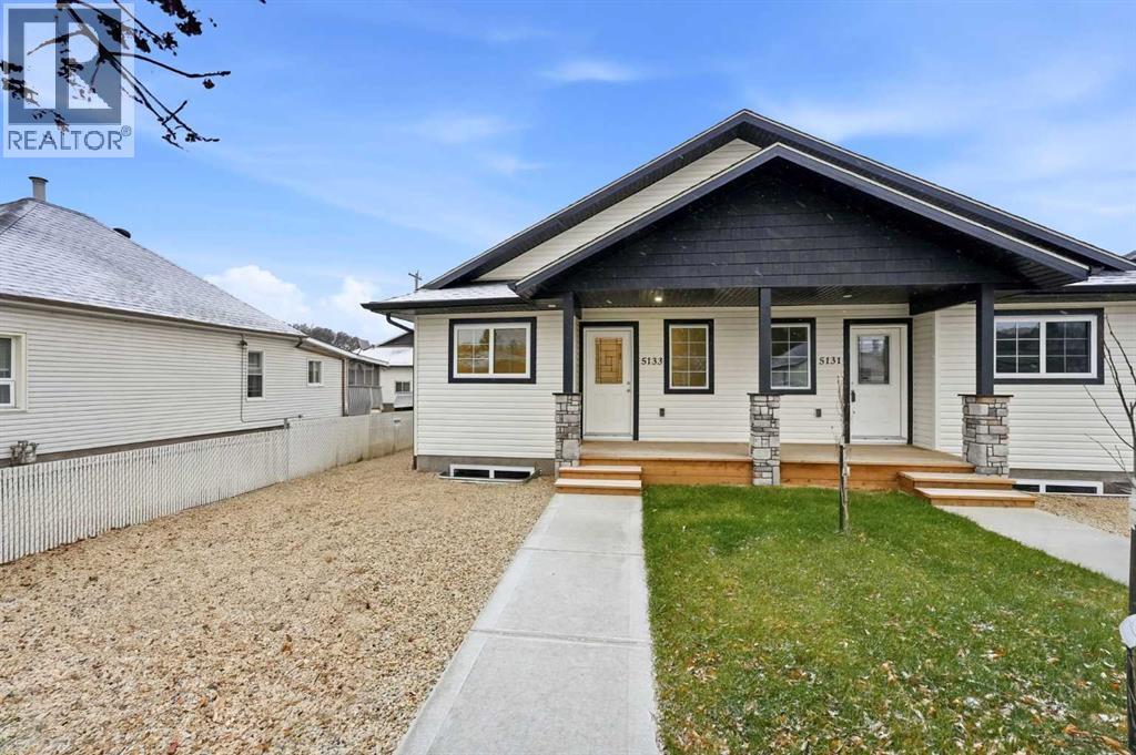 5133 52 Street, lacombe, Alberta