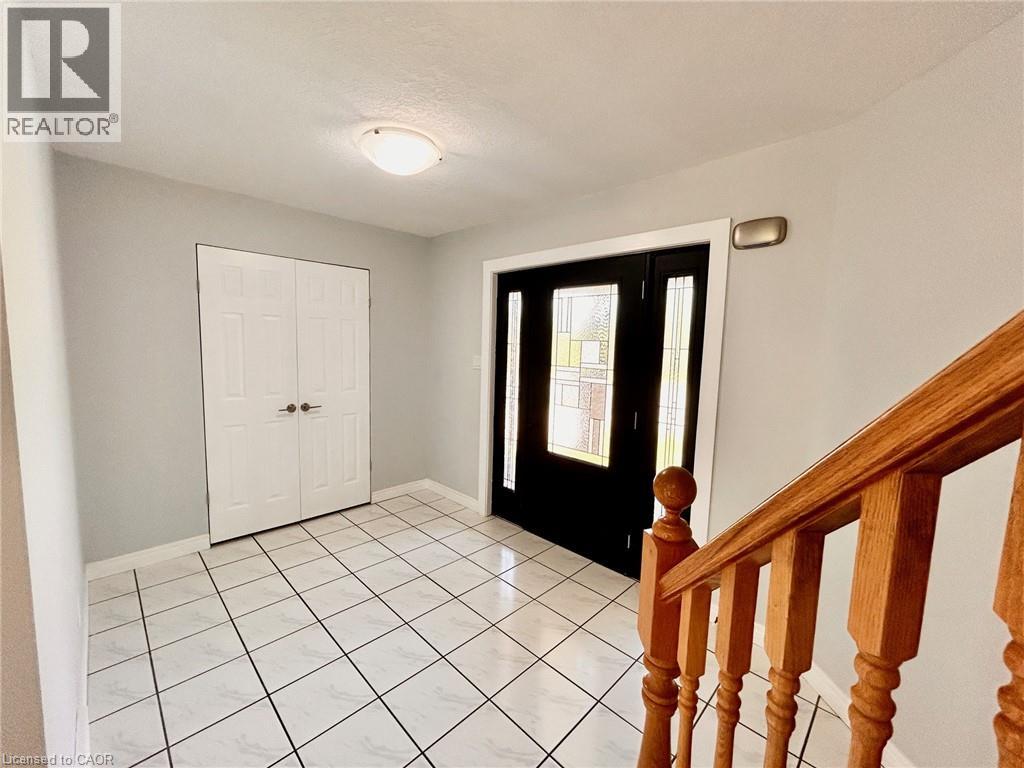 293 Doon Mills Drive, Kitchener, Ontario  N2P 2R8 - Photo 3 - 40873679