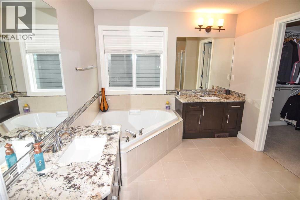 32 Evansborough Hill NW, Calgary, Alberta  T3P 0M8 - Photo 24 - A2354176