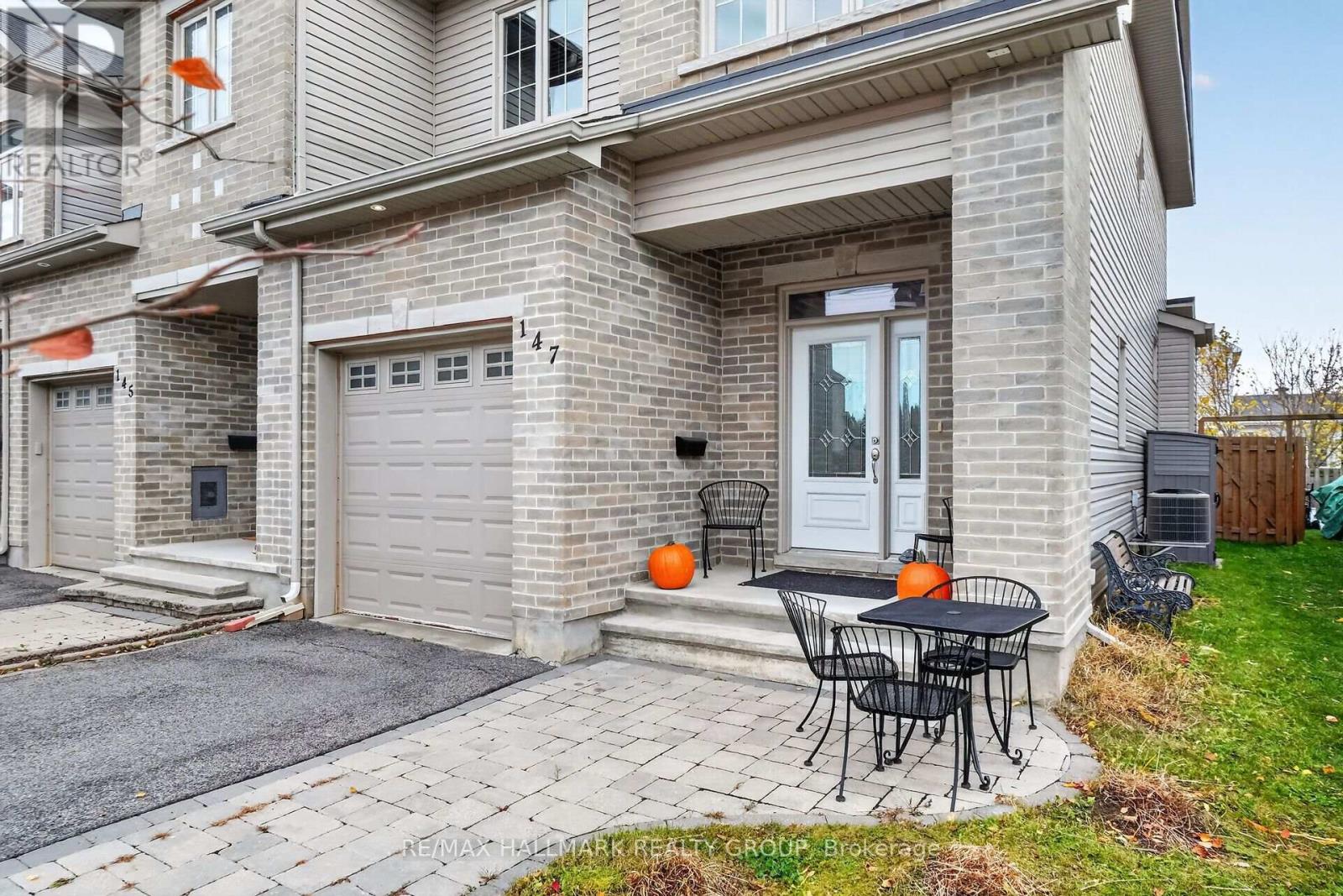 147 Whispering Winds Way, Ottawa, Ontario  K1W 0B7 - Photo 3 - X14126446