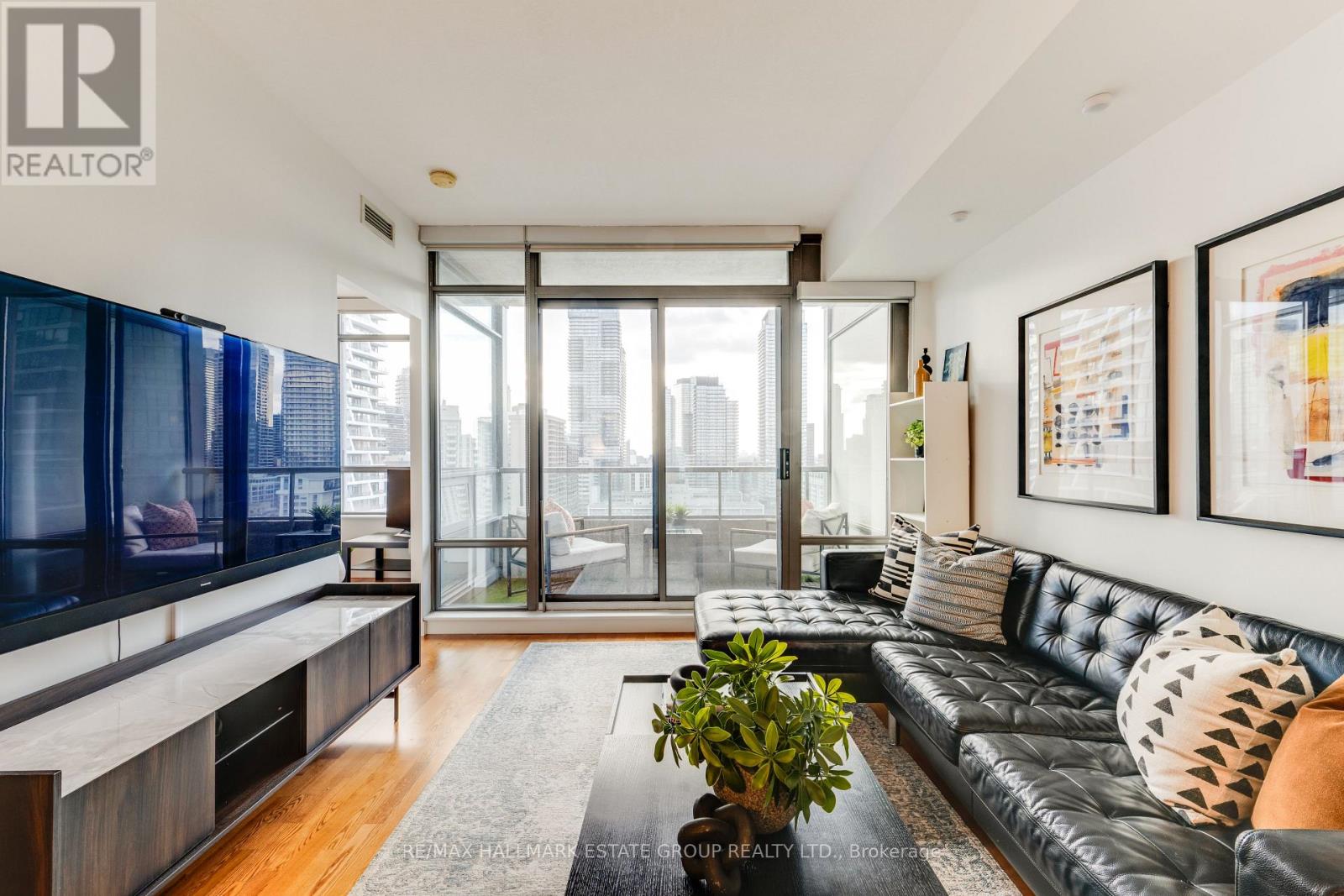 2201 - 285 Mutual Street, Toronto, Ontario  M4Y 3C5 - Photo 12 - C14110712
