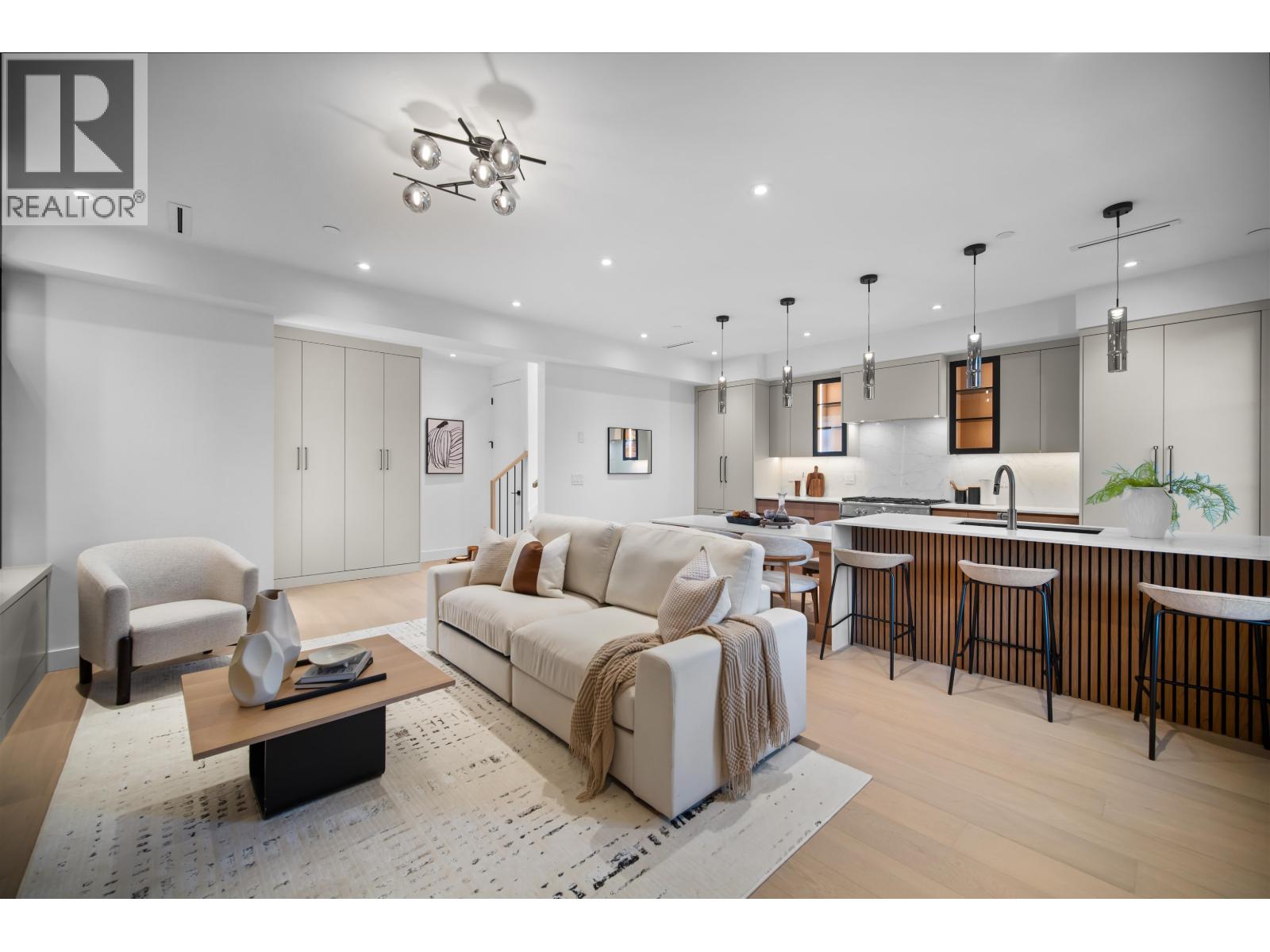 1 6879 Quebec Street, Vancouver, British Columbia  V5X 3G3 - Photo 3 - R3179342