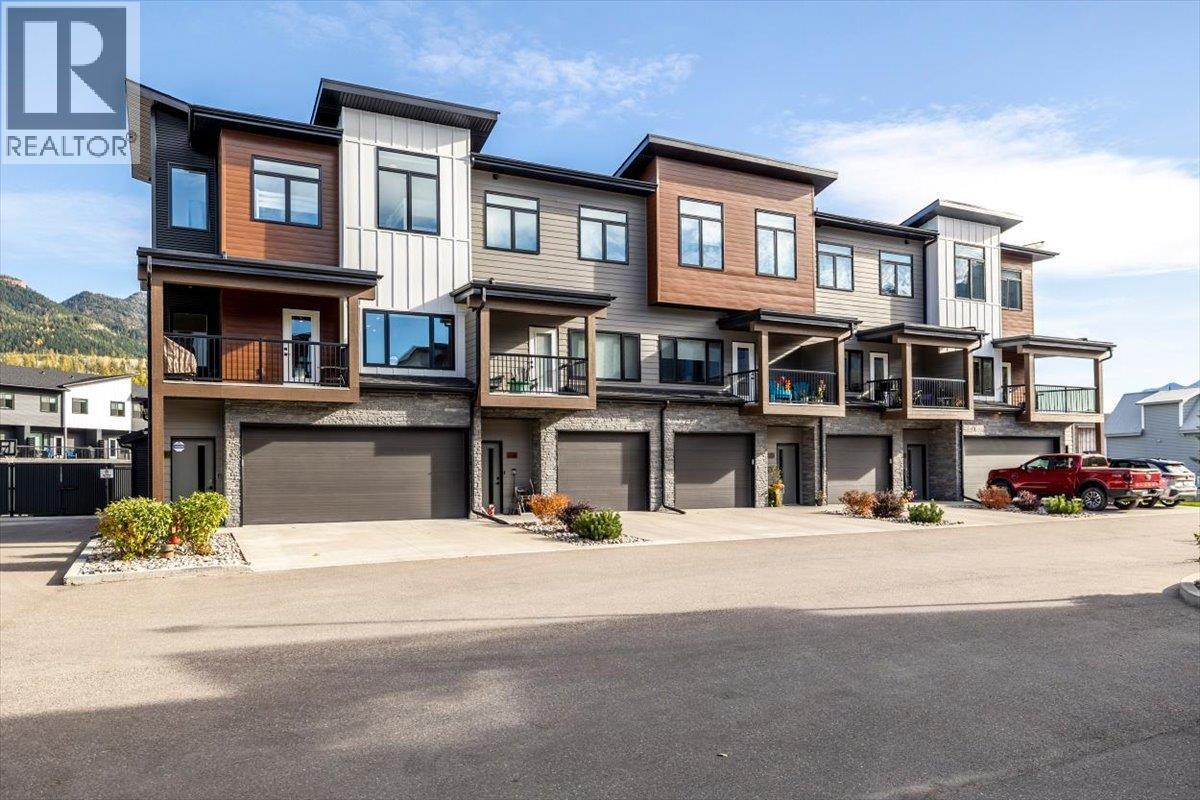 700 Riverside Way Unit# 205, Fernie, British Columbia