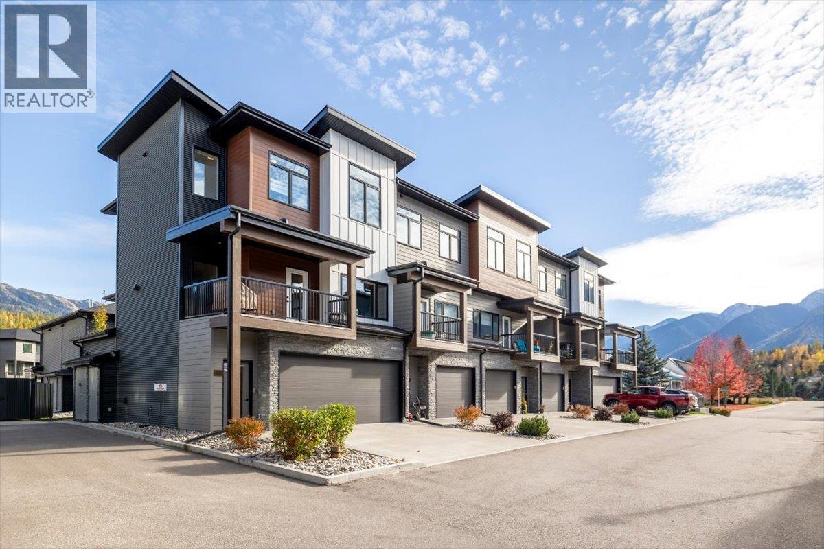 700 Riverside Way Unit# 205