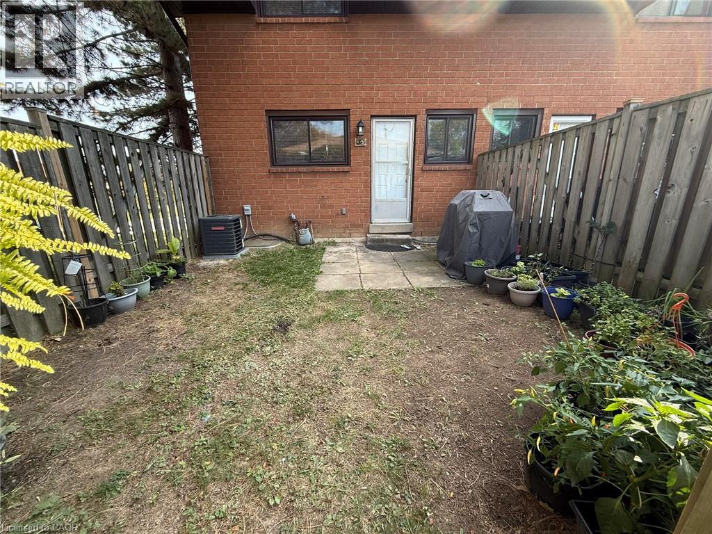 444 Stone Church Road W Unit# R5, Hamilton, Ontario  L9B 1R1 - Photo 37 - 40874815