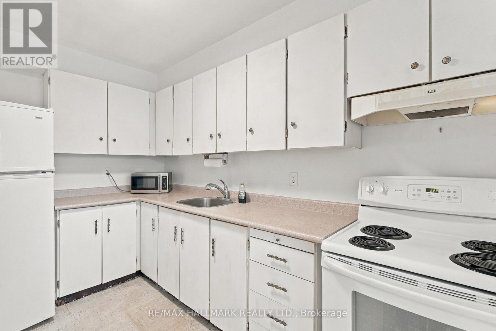 1419 - 1 Massey Square, Toronto, Ontario  M4C 5L4 - Photo 6 - E14126408