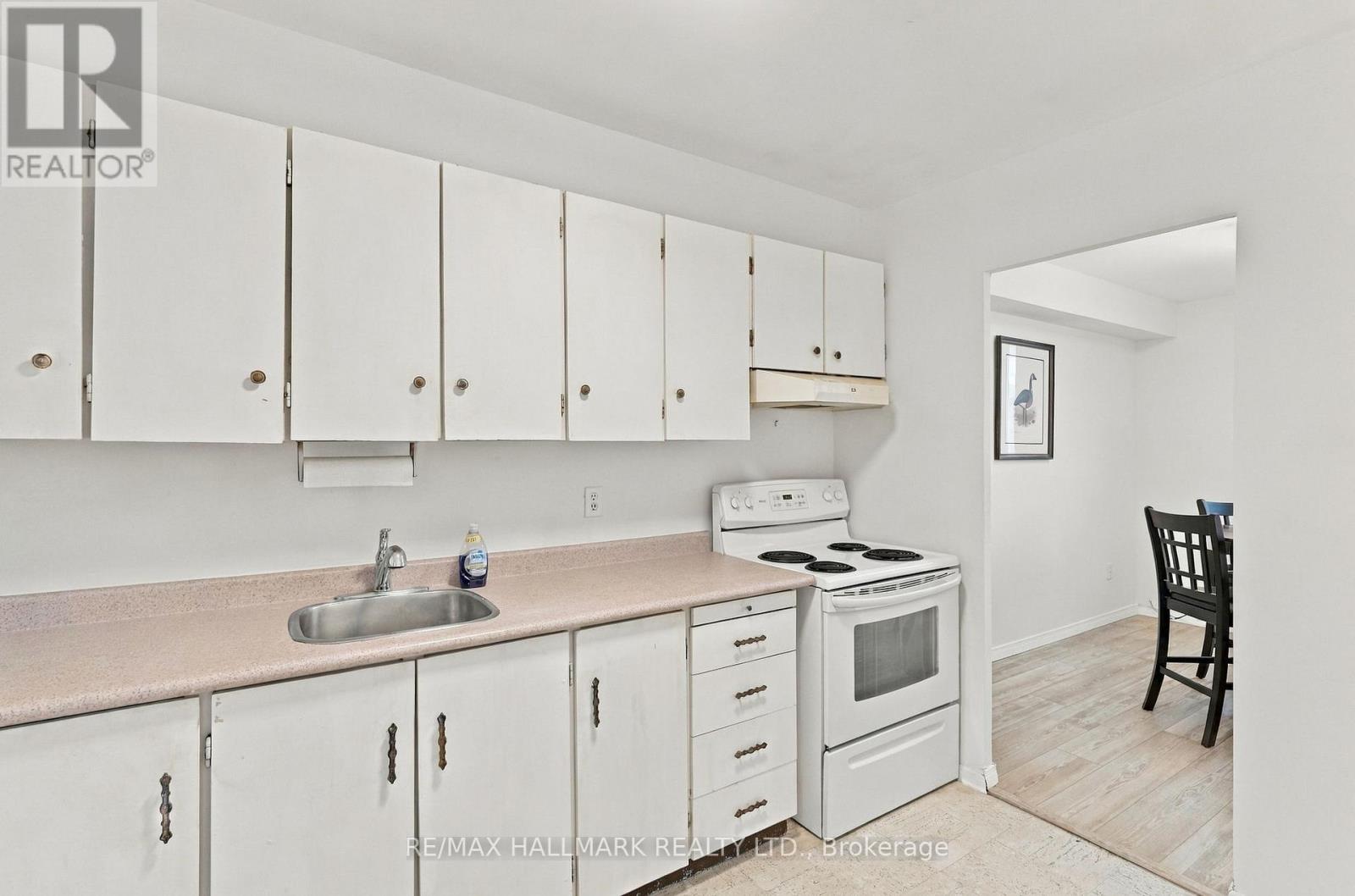 1419 - 1 Massey Square, Toronto, Ontario  M4C 5L4 - Photo 7 - E14126408