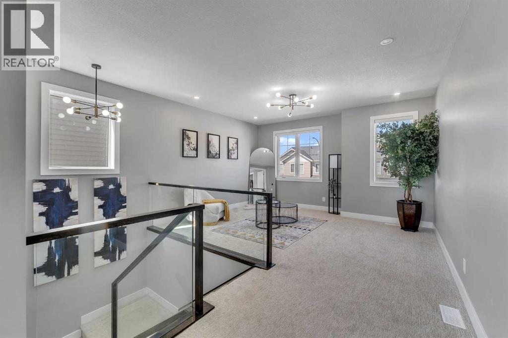 80 Carringwood Grove NW