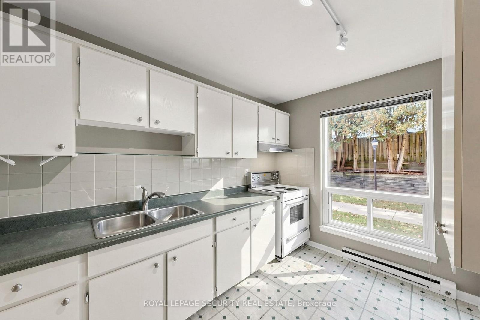 404 - 15 Liszt Gate, Toronto, Ontario  M2H 1G6 - Photo 13 - C14126382