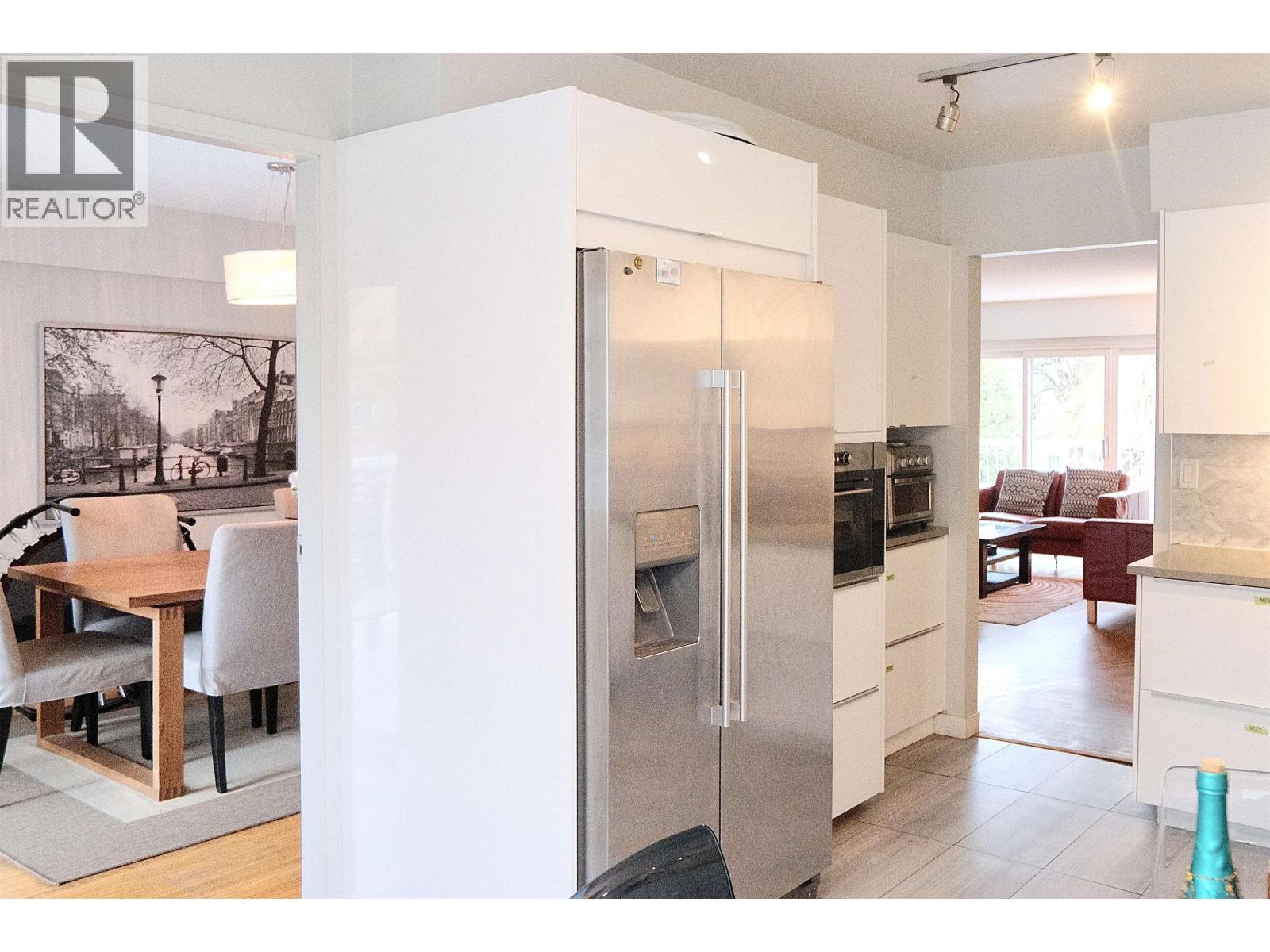 2640 E 25th Avenue, Vancouver, British Columbia  V5R 1H5 - Photo 3 - R3177561