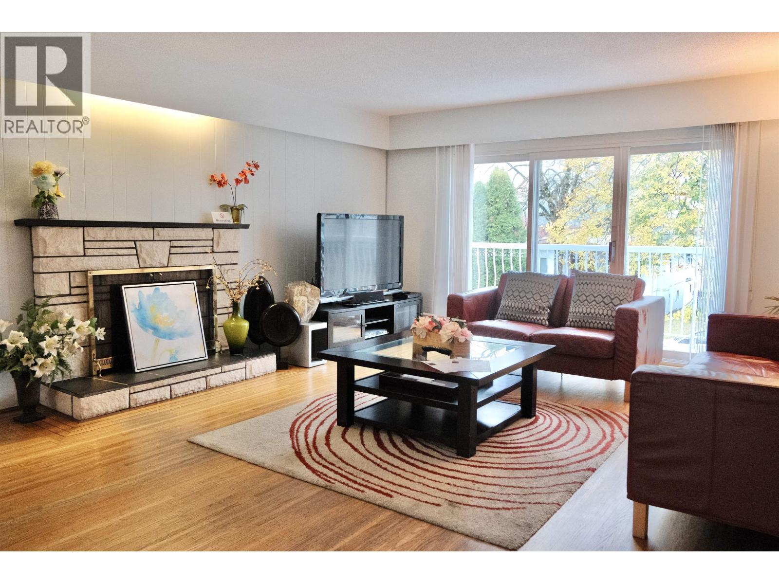 2640 E 25th Avenue, Vancouver, British Columbia  V5R 1H5 - Photo 2 - R3177561