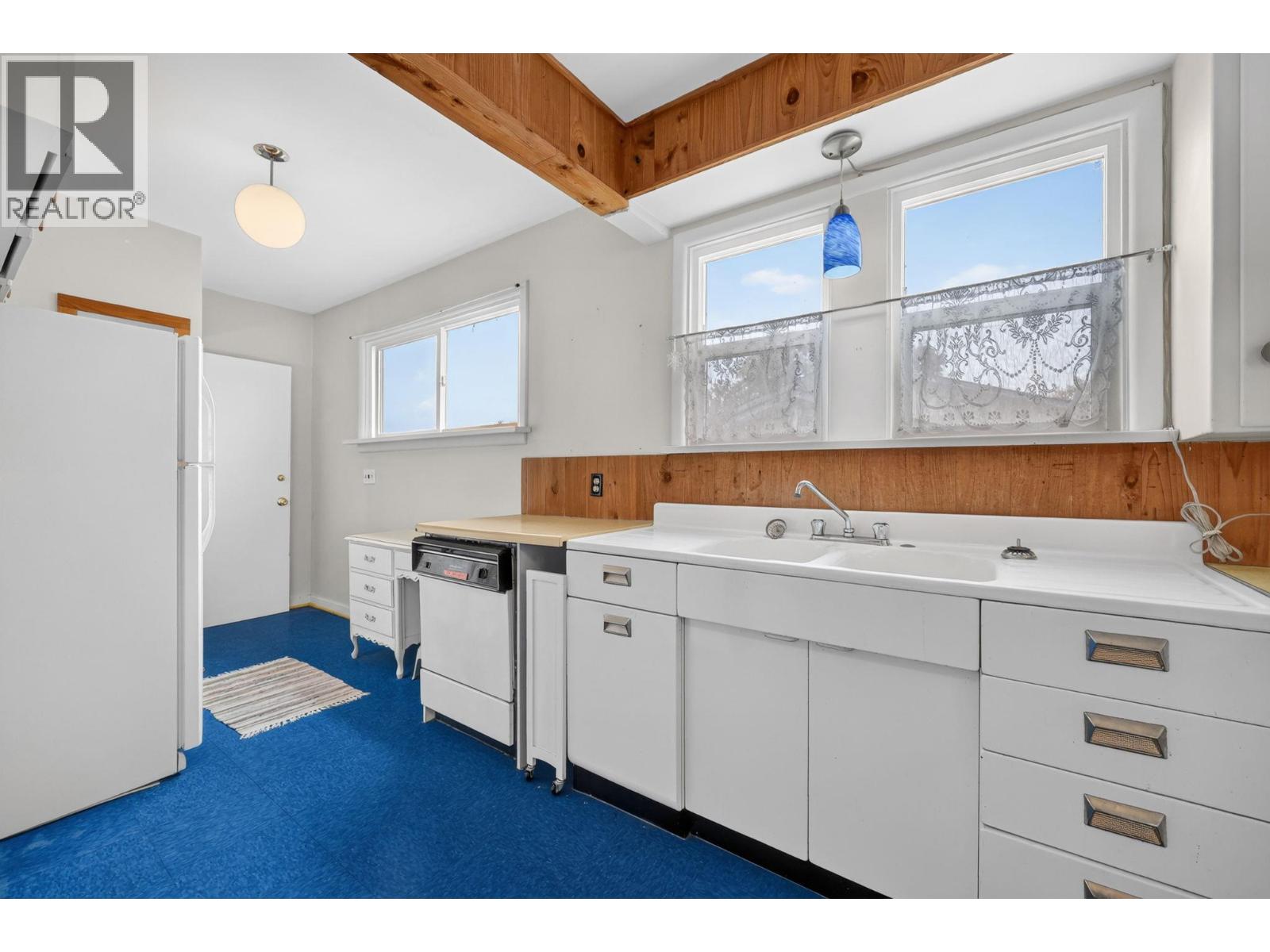 879 Trench Court, Kelowna, British Columbia  V1Y 8H3 - Photo 11 - 10402537