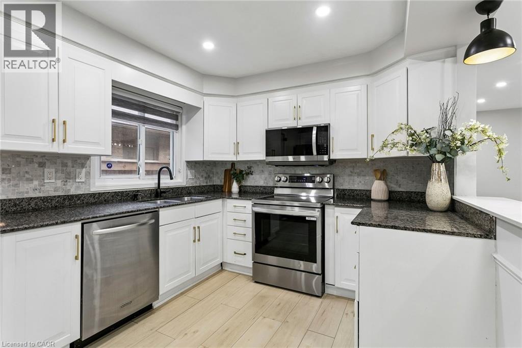 818 Miriam Crescent, Burlington, Ontario  L7S 2B9 - Photo 14 - 40874783