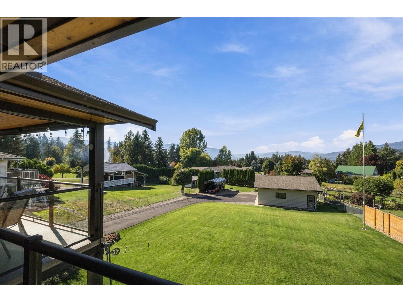3331 Mcbride Road, Blind Bay, British Columbia  V0E 1H1 - Photo 24 - 10404312