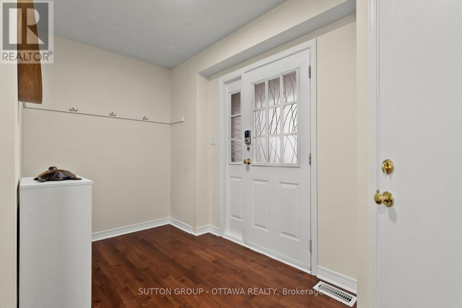 48 Kalbrook Street, Ottawa, Ontario  K2T 1A6 - Photo 5 - X14126498