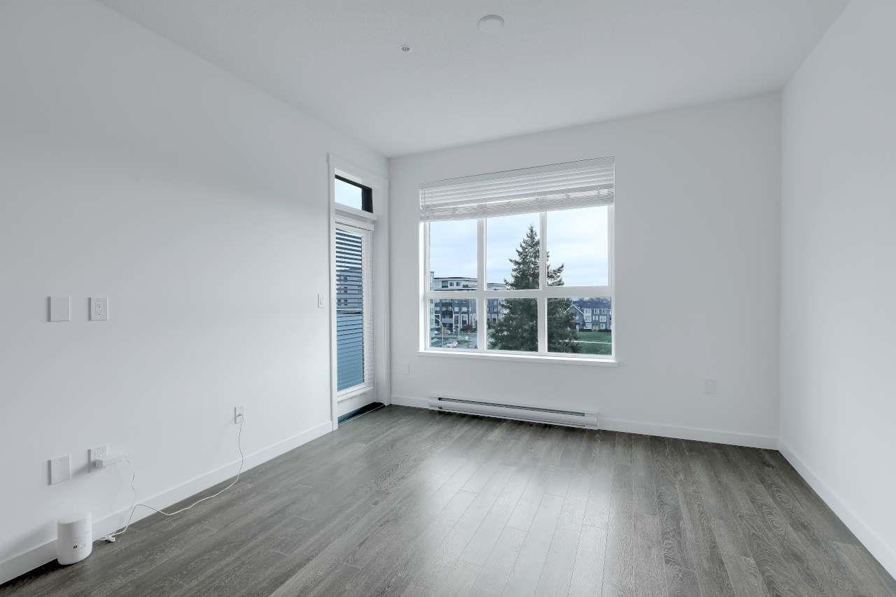 427 15738 85 AVENUE