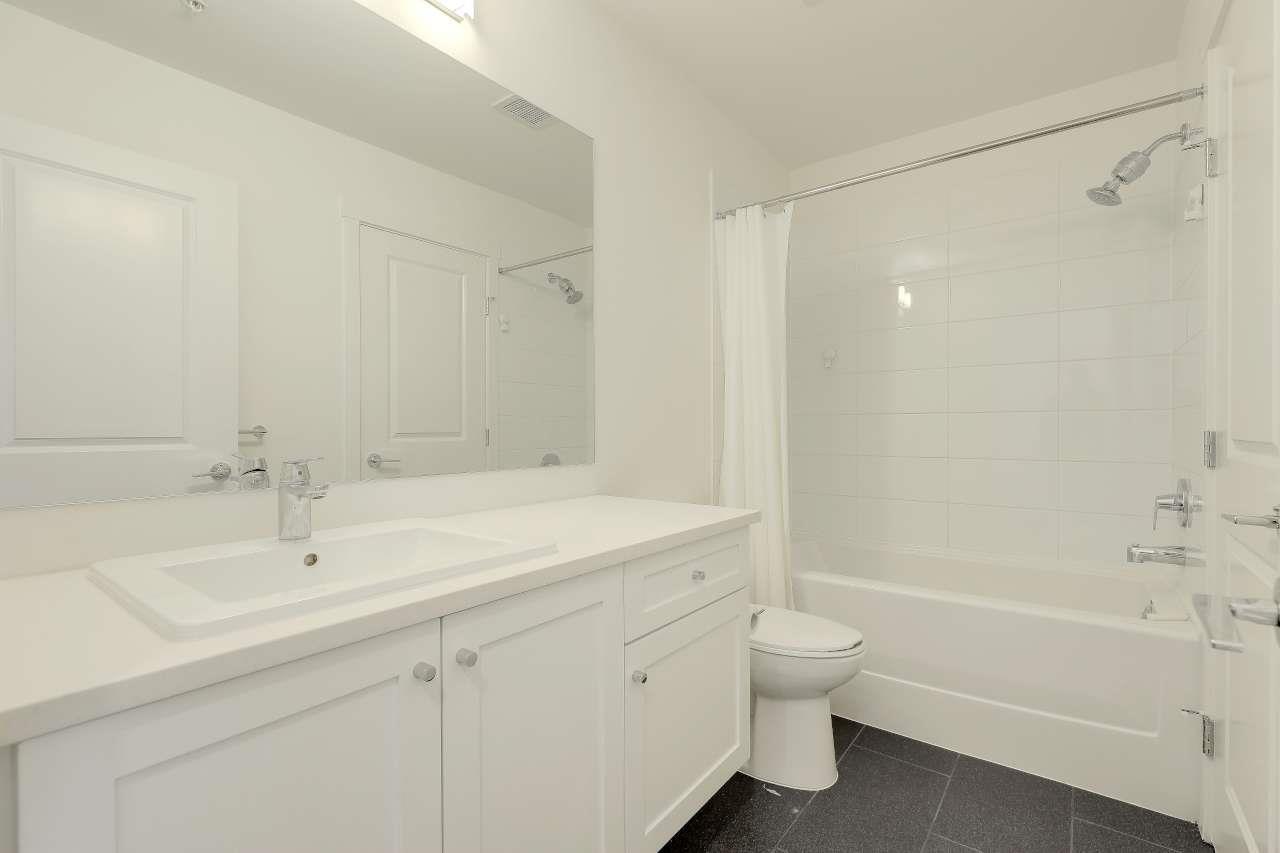 427 15738 85 AVENUE