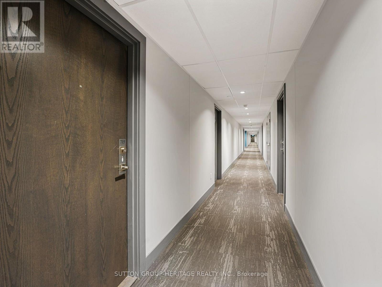 715 - 1401 O'connor Drive, Toronto (O'connor-Parkview), Ontario  M4B 2V5 - Photo 2 - E14126448