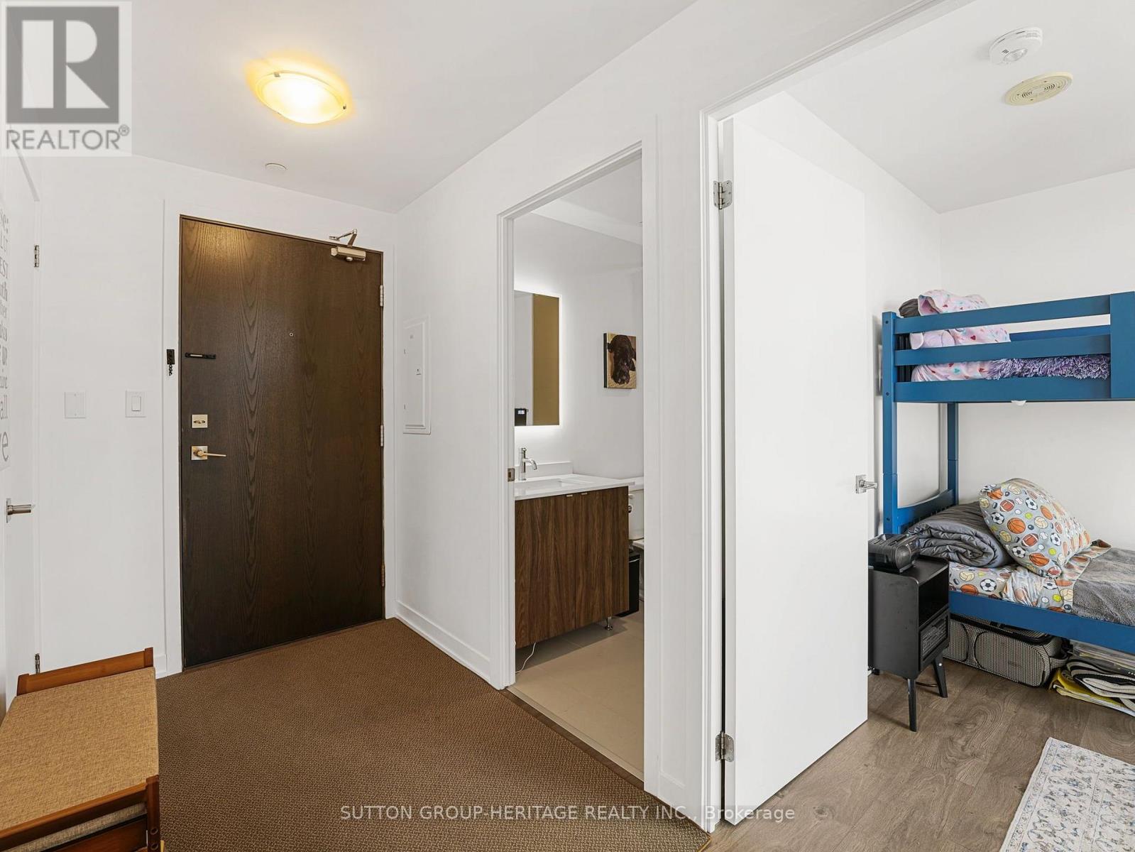 715 - 1401 O'connor Drive, Toronto (O'connor-Parkview), Ontario  M4B 2V5 - Photo 4 - E14126448