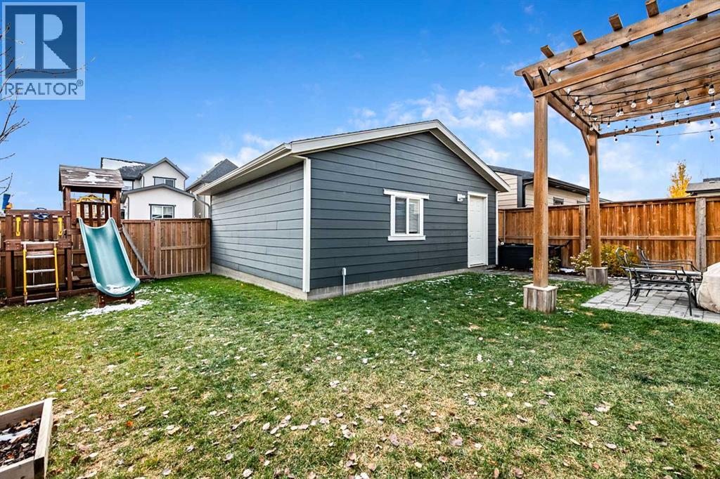 112 Masters Heights SE