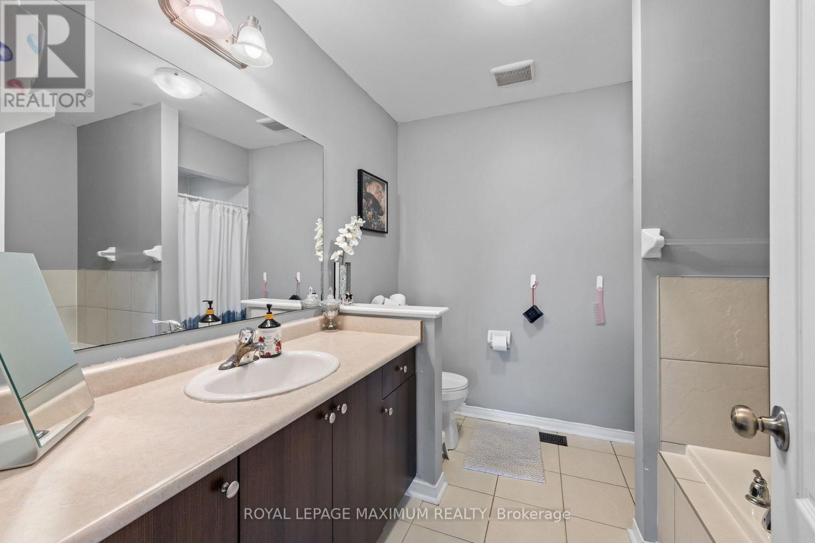 36 Acorn Lane, Bradford West Gwillimbury (Bradford), Ontario  L3Z 0H6 - Photo 31 - N14126500
