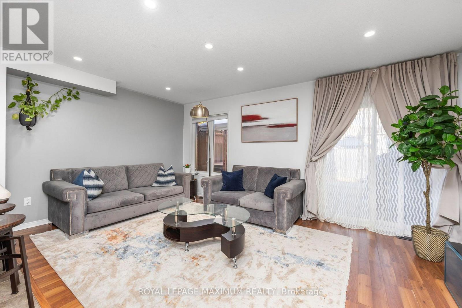 36 Acorn Lane, Bradford West Gwillimbury (Bradford), Ontario  L3Z 0H6 - Photo 5 - N14126500