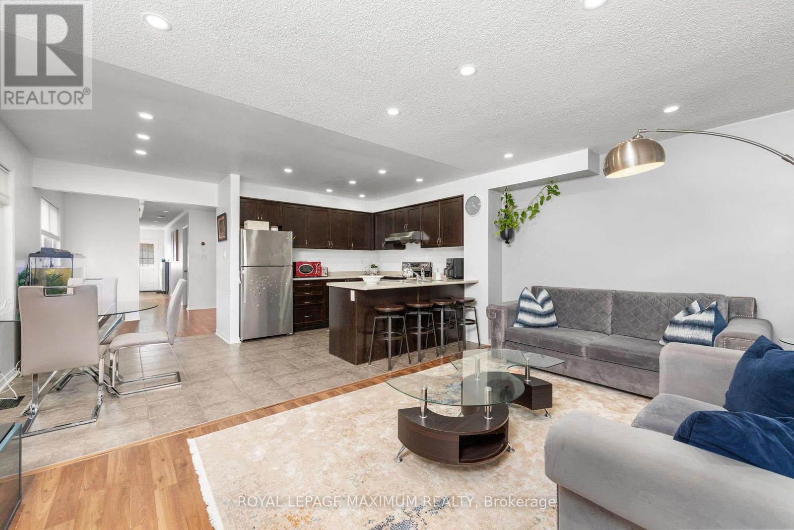 36 Acorn Lane, Bradford West Gwillimbury (Bradford), Ontario  L3Z 0H6 - Photo 8 - N14126500