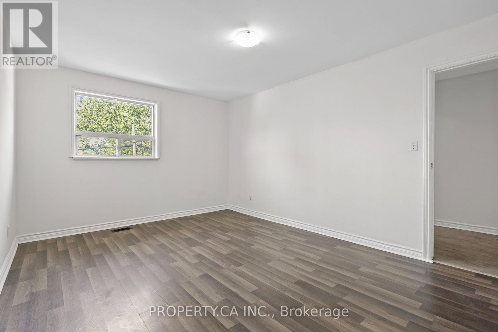 3 - 22 Lappin Avenue, Toronto, Ontario  M6H 1Y4 - Photo 6 - W14126466