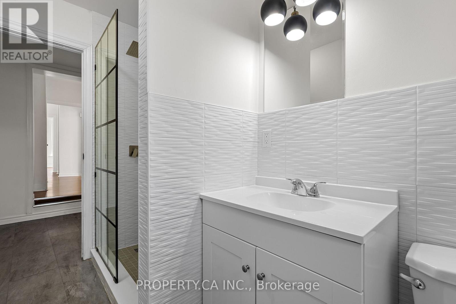 3 - 22 Lappin Avenue, Toronto, Ontario  M6H 1Y4 - Photo 9 - W14126466