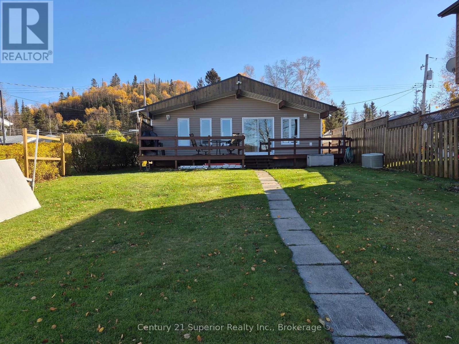 143 Sunset Drive N, Schreiber, Ontario  P0T 2S0 - Photo 2 - X14125668