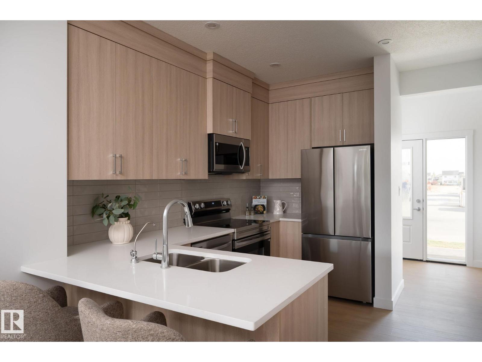 2315 Chappelle Ga SW, Edmonton, Alberta  T6W 5X8 - Photo 2 - E4514595