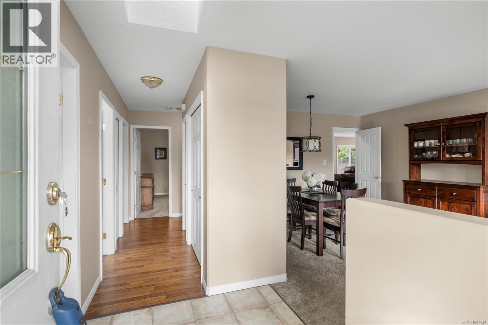 1049 Sunrise Dr