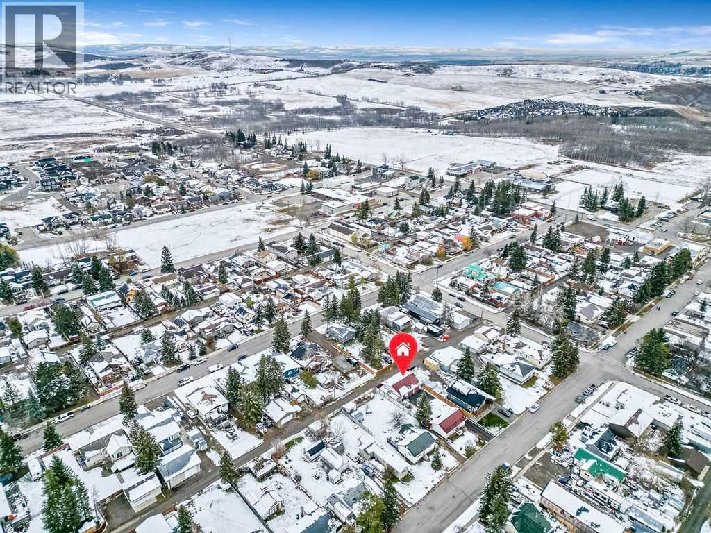 210 Edgar Avenue NW, Diamond Valley, Alberta  T0L 2A0 - Photo 37 - A2354584