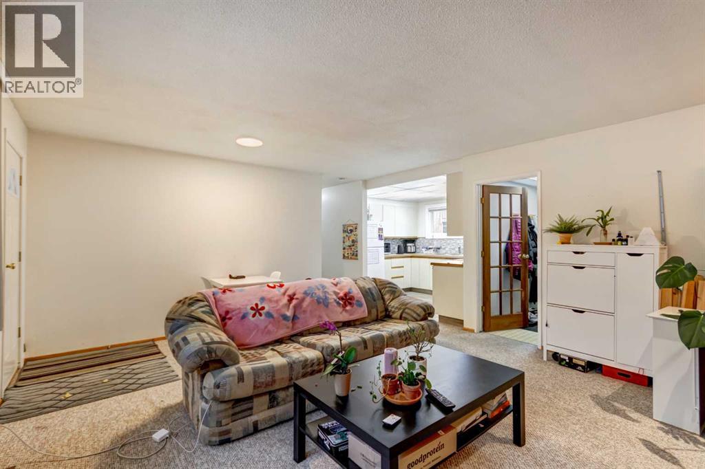 810 13 Street, Canmore, Alberta  T1W 1W6 - Photo 8 - A2355361
