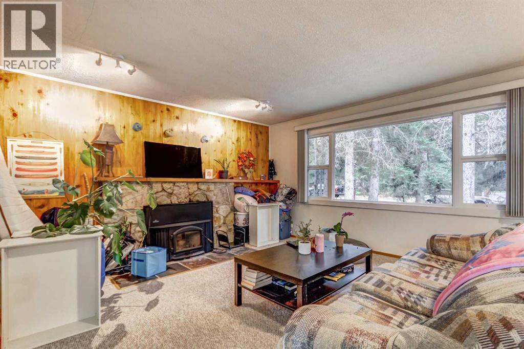 810 13 Street, Canmore, Alberta  T1W 1W6 - Photo 10 - A2355361