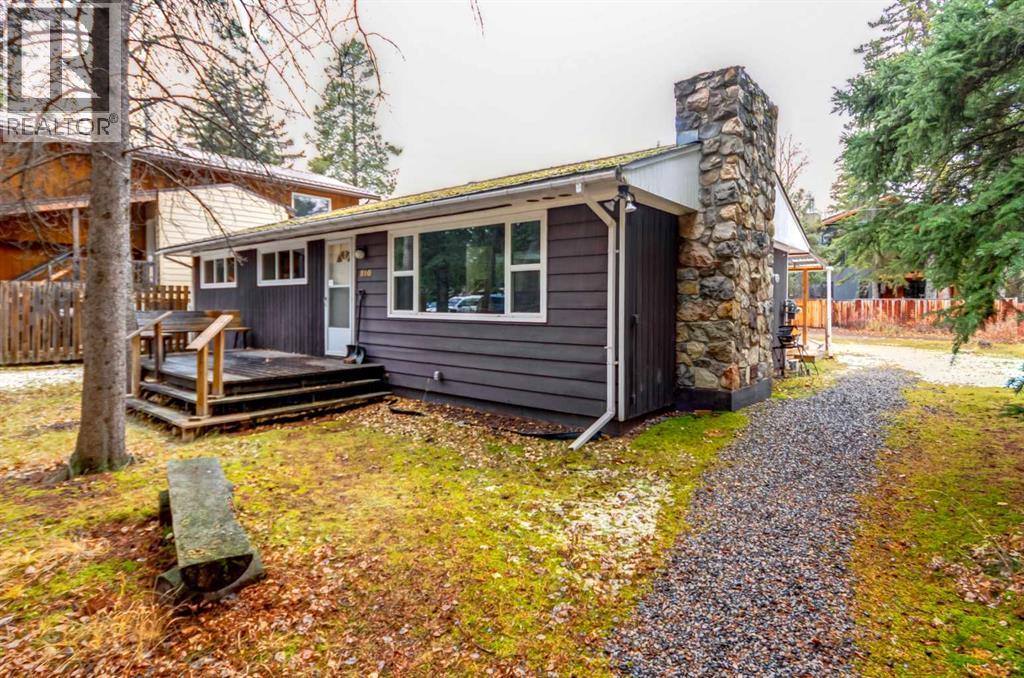 810 13 Street, Canmore, Alberta  T1W 1W6 - Photo 3 - A2355361